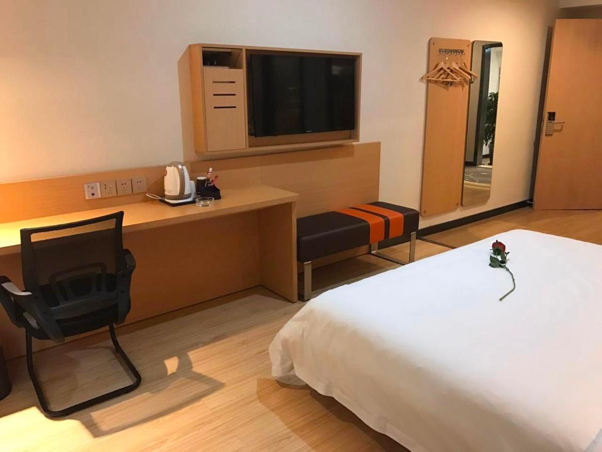 فندق 7 Days Premium Chongqing Jiangbei International Airport Branch المظهر الخارجي الصورة